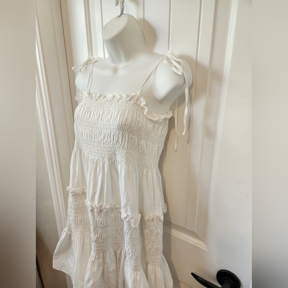 Pinch Tiered Smocked Mini Dress White | Size Small | NWOT - Picture 4 of 9